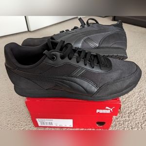 Puma ST Runner Essential shoes size 11 black